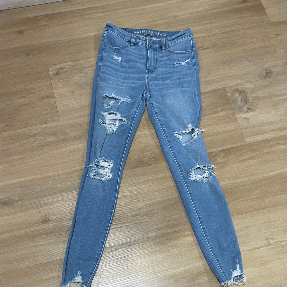 American Eagle Outfitters Women's Light Blue Ripped Skinny Jeans